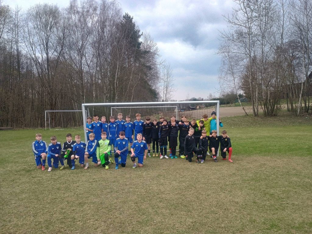 Młodziki szkoleniowo z AP 21 Chrzanów