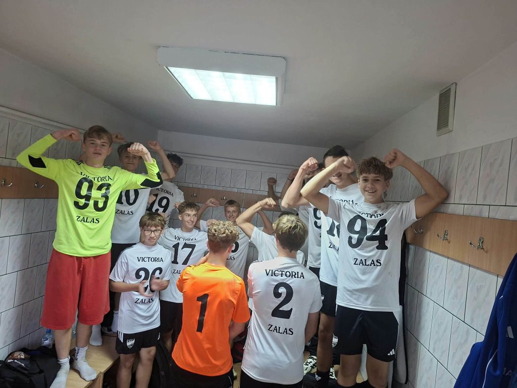 ZWYCIĘSTWO JUNIORÓW W JAWORZNIE!